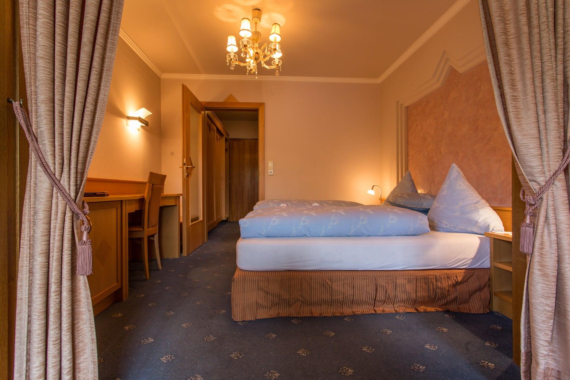 Solstein Hotel 4*