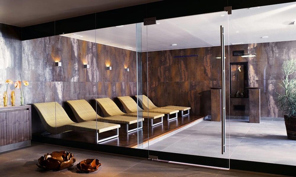 Solstein Hotel 4*